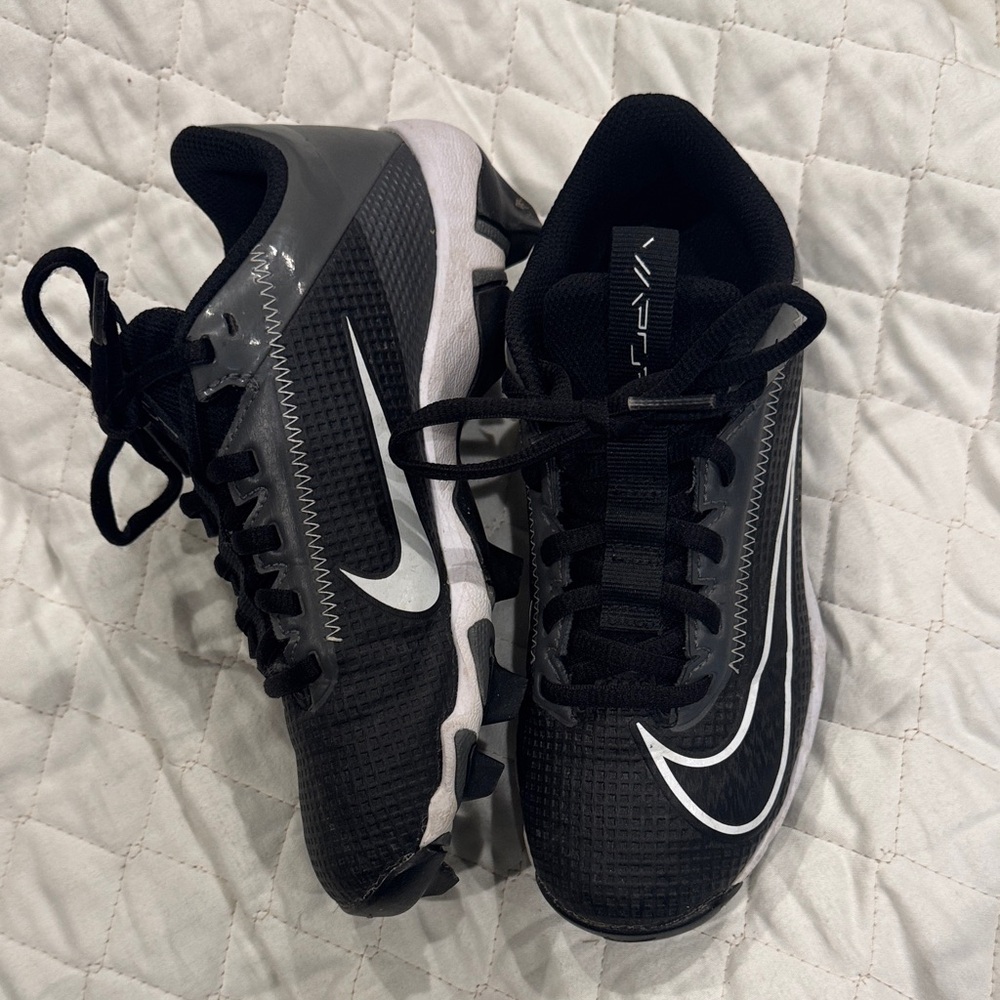 Nike Black and Gray cleats 2y Shoes